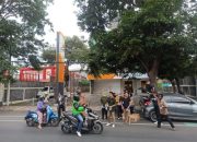Sisihkan Rejeki, SPG Kota Probolinggo Berbagi Takjil Gratis