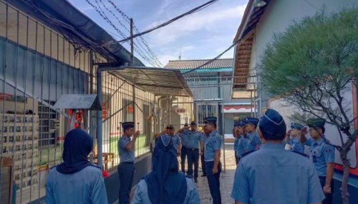 Kalapas Probolinggo Tekankan Komitmen Berantas Halinar dalam Apel Pagi Pegawai