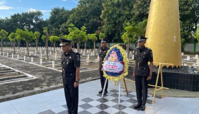 Peringati HBP ke-60, Lapas Probolinggo Lakukan Ziarah dan Upacara Tabur Bunga di TMP