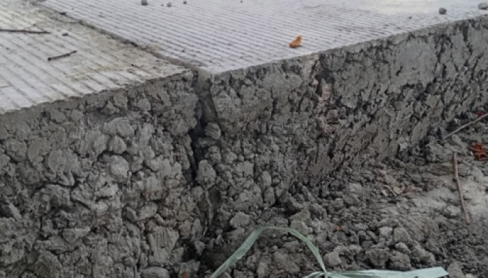 Jalan Banjar Kemantren–Prasung Disorot, Retak Saat Dikerjakan, Publik Desak Audit Proyek Rp33,6 Miliar